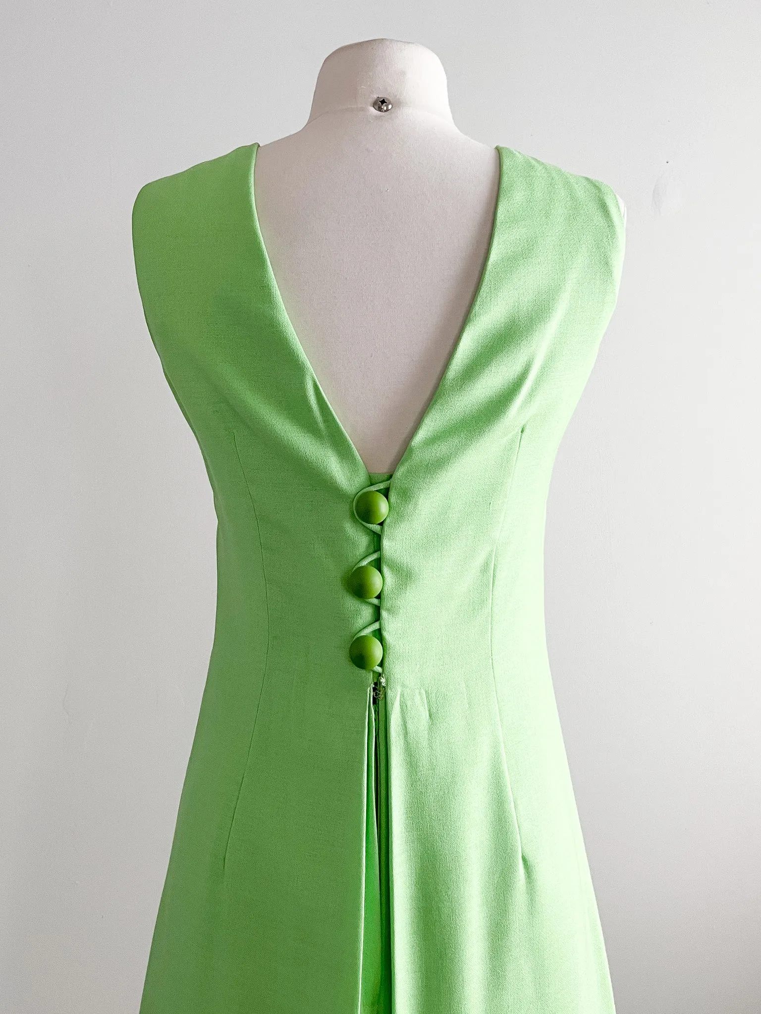 Cutest 1960's Lime Green Linen Minimalist Dress  / Sz M