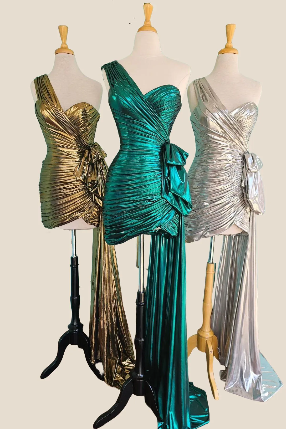 Green One Shoulder Ruched Short Dress with Shawl