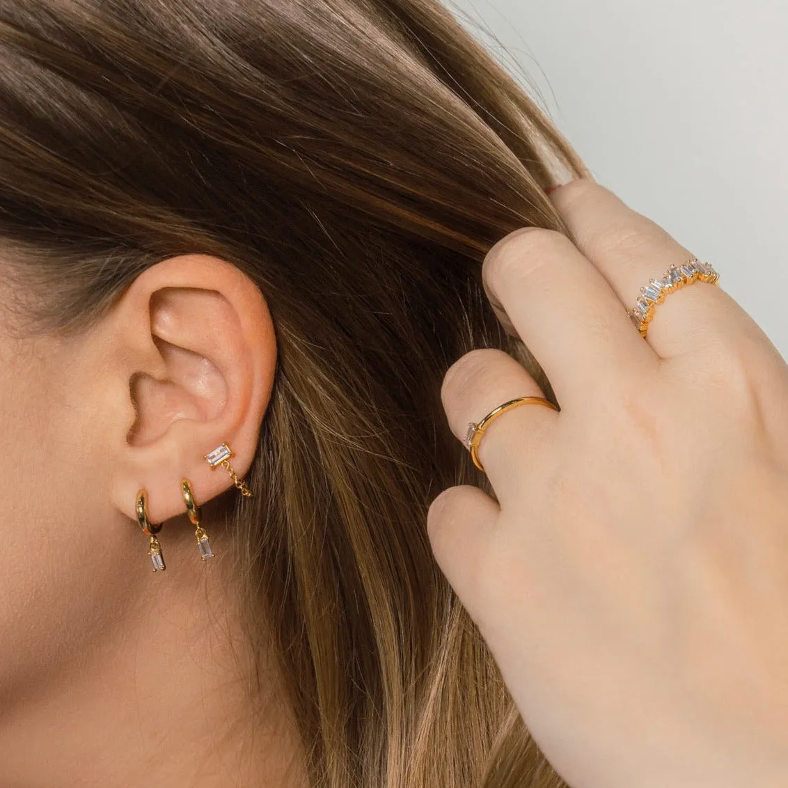 Minimal Baguette Chain Stud Earrings