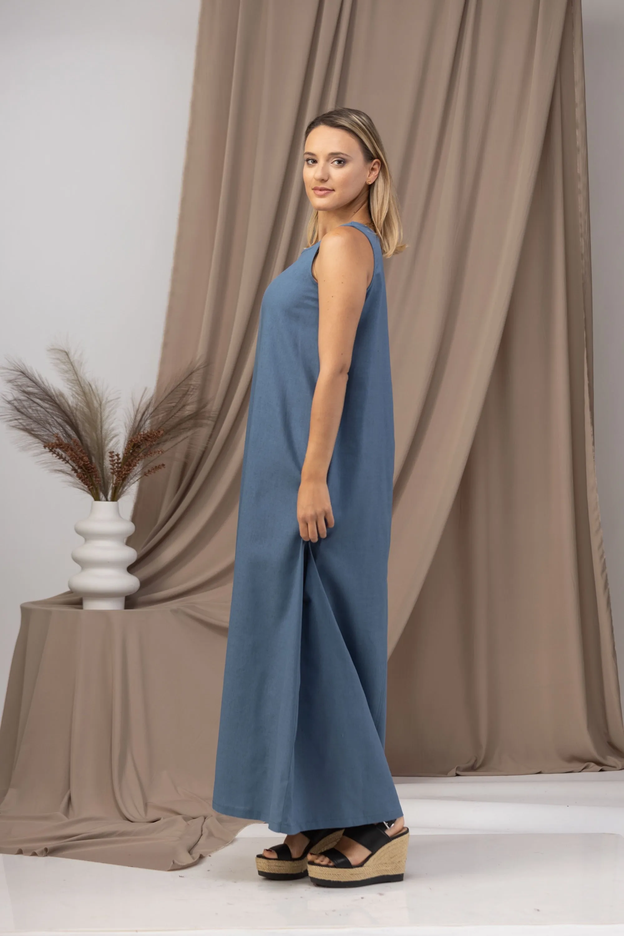 Minimalist Linen Maxi Dress