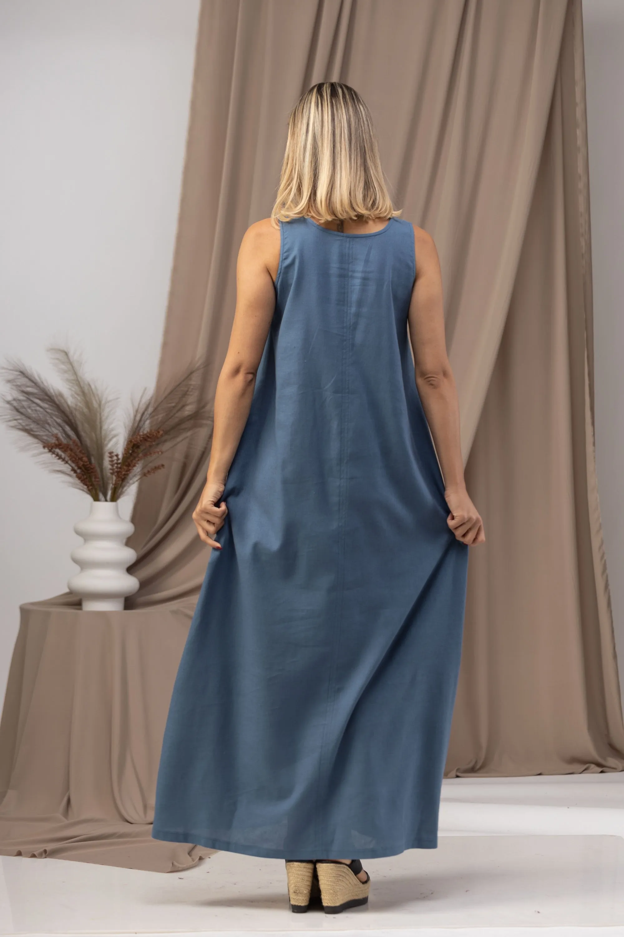 Minimalist Linen Maxi Dress