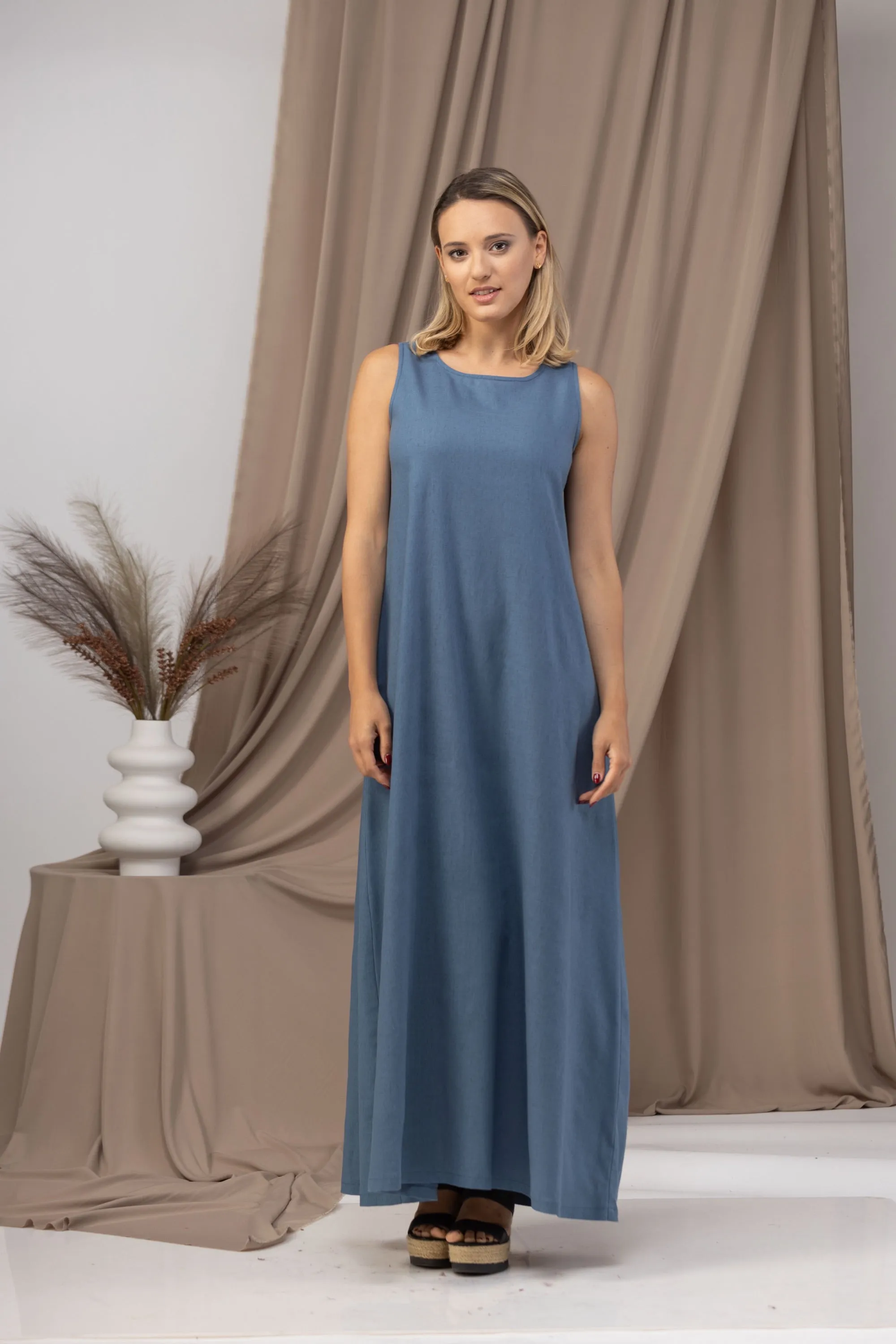 Minimalist Linen Maxi Dress