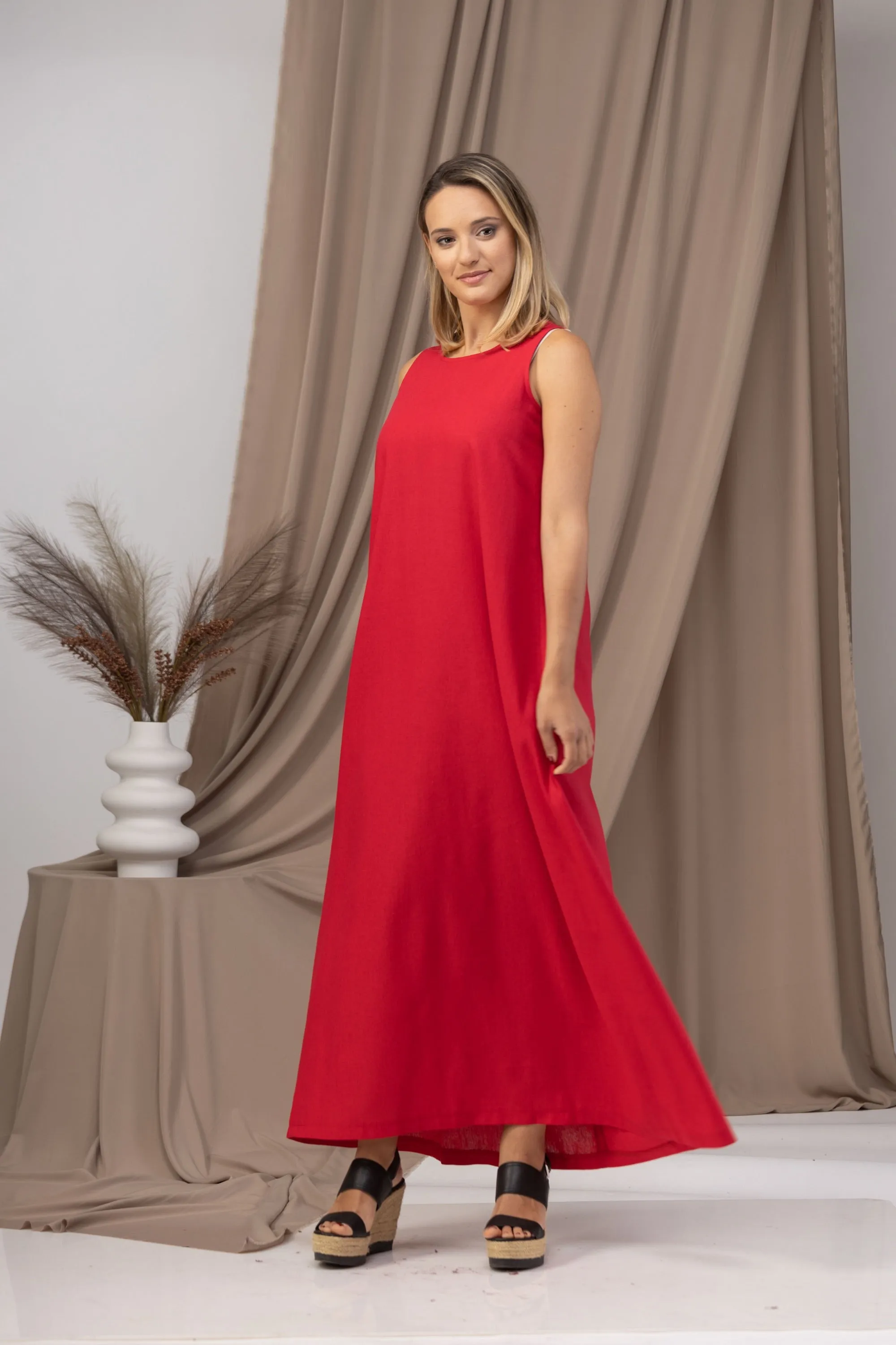 Minimalist Linen Maxi Dress