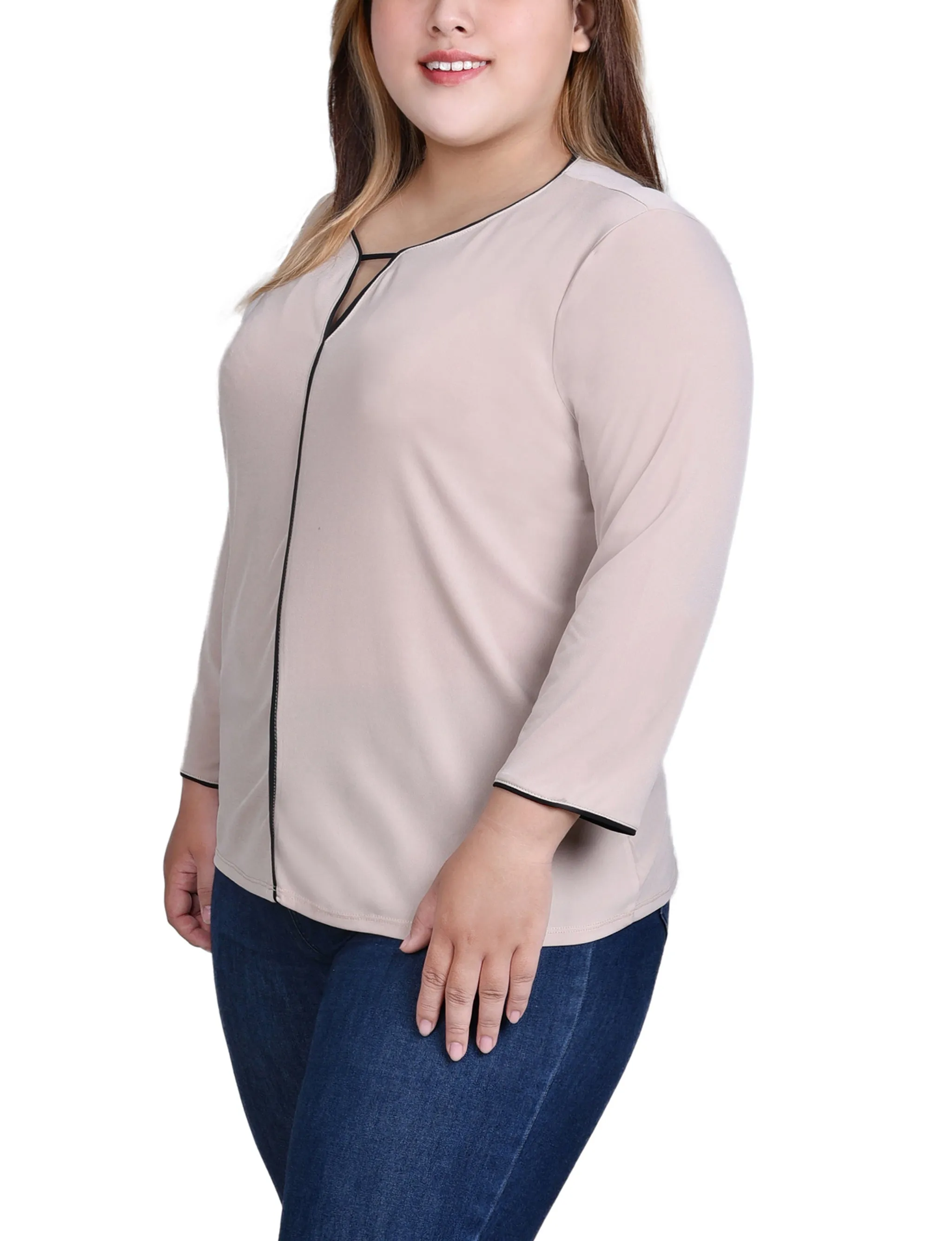 Plus Size 3/4 Sleeve Piped Top